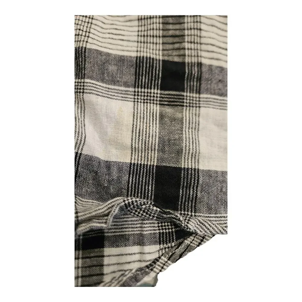 Old Navy Child Size 4T Black and White Plaid Button Up Short Sleeve Shirt